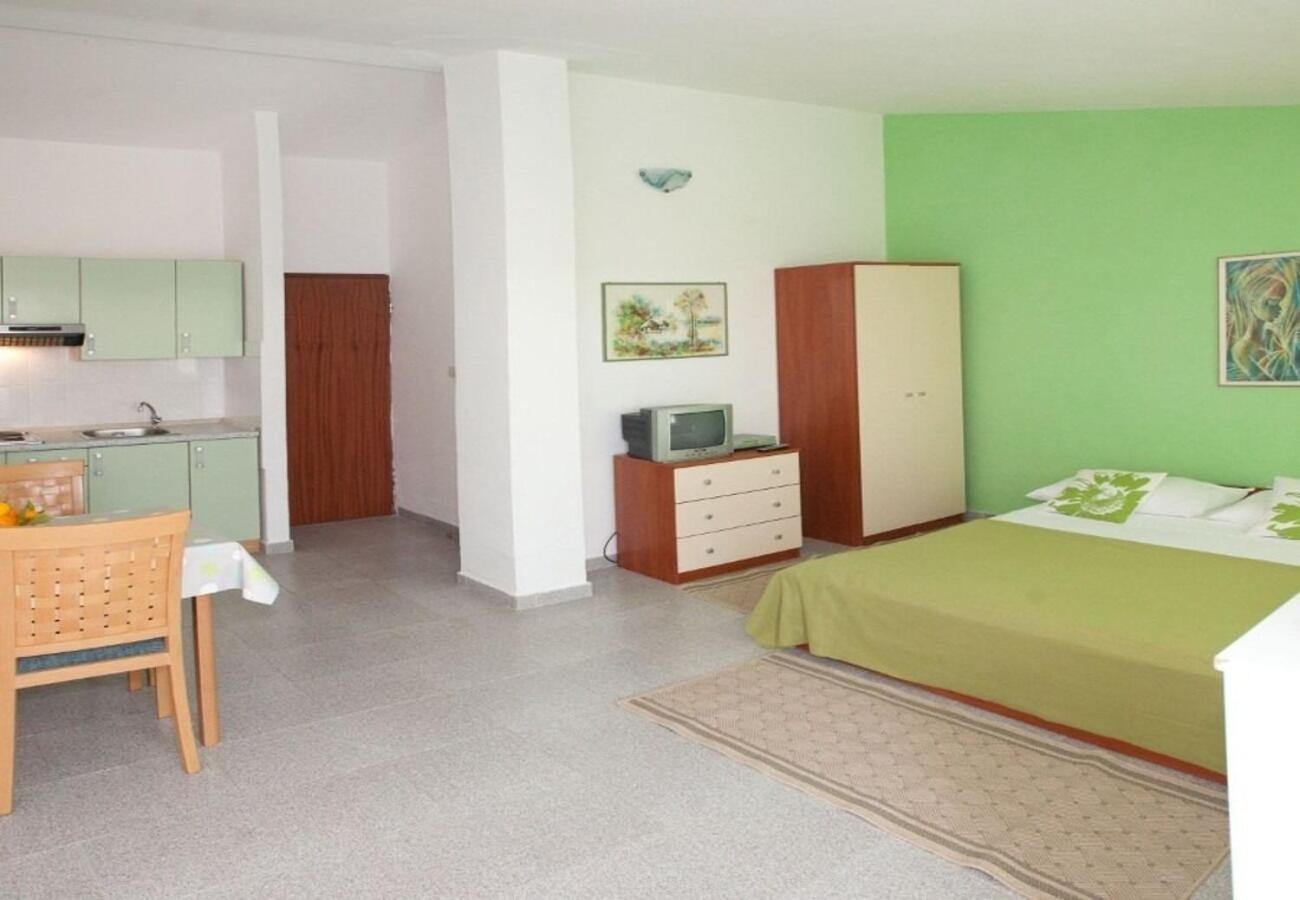 Apartments Filip Trogir Buitenkant foto