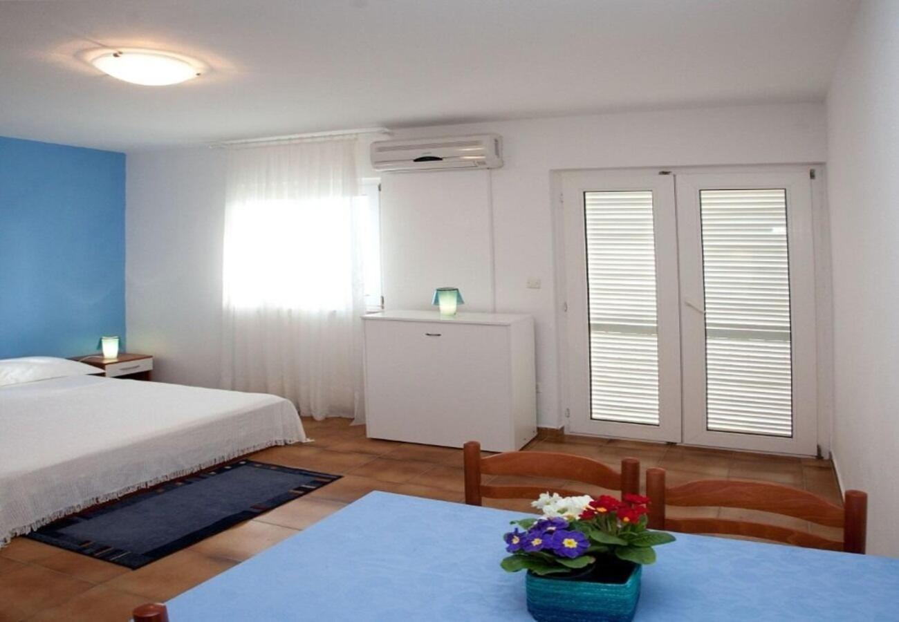Apartments Filip Trogir Buitenkant foto