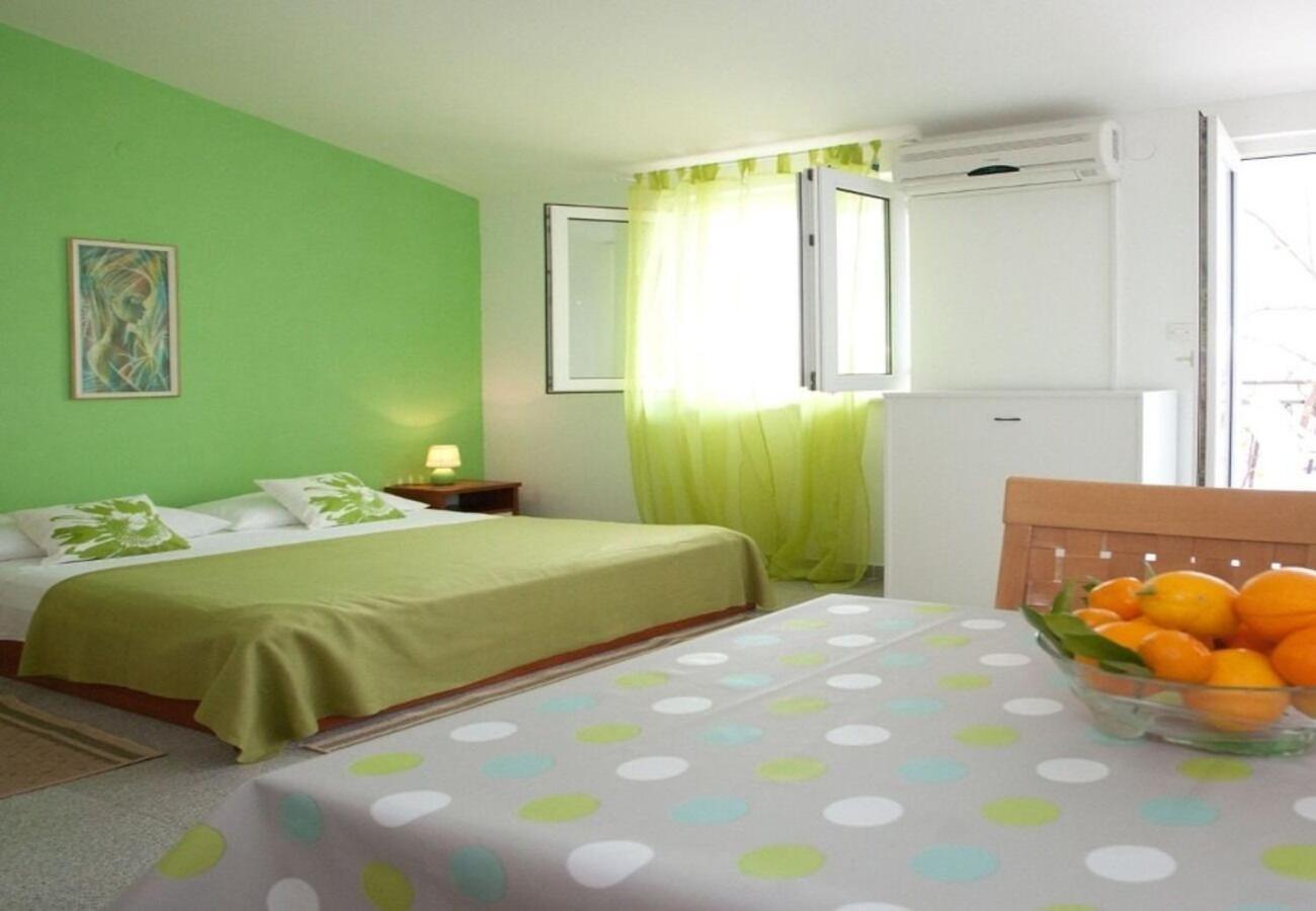 Apartments Filip Trogir Buitenkant foto