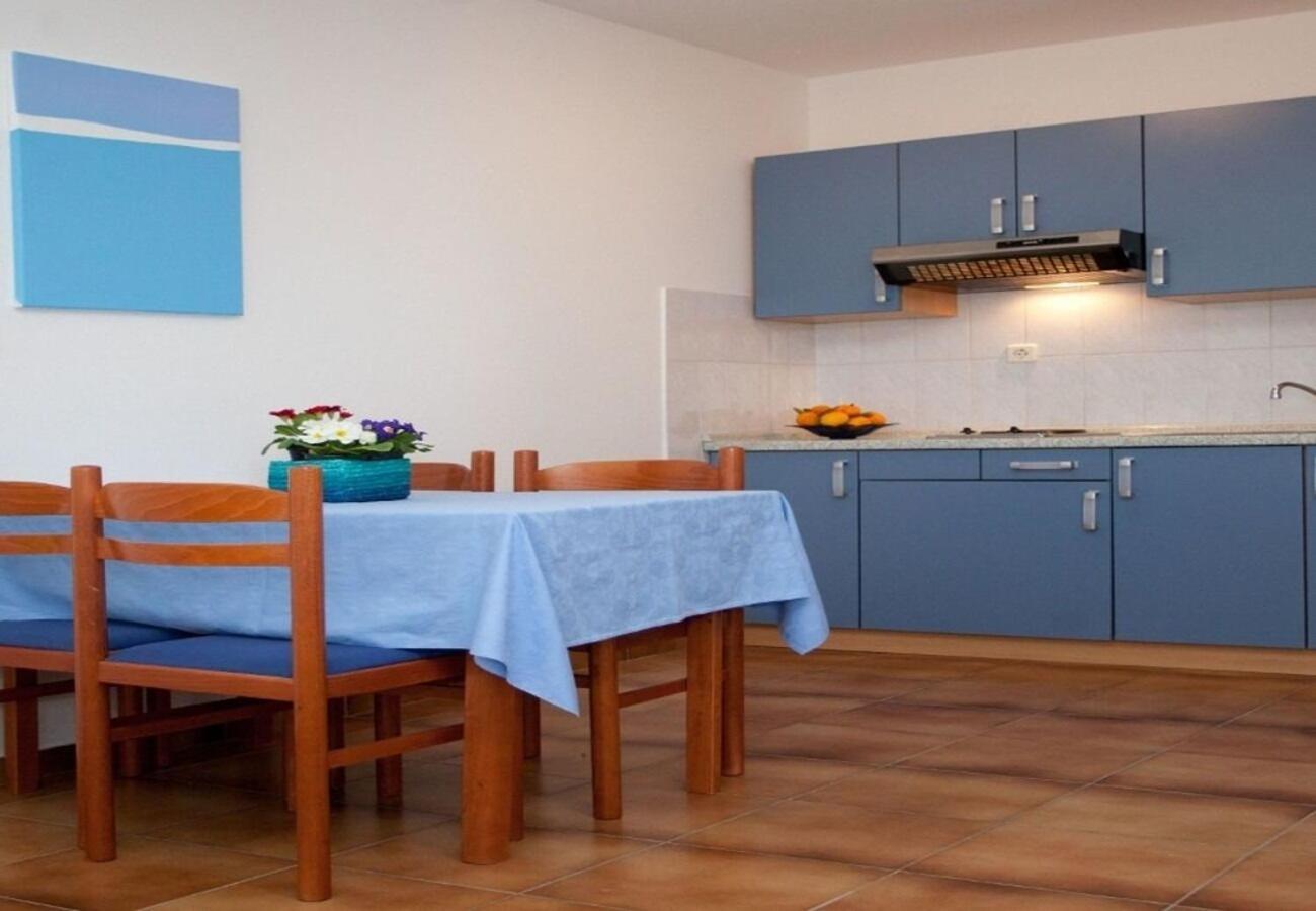 Apartments Filip Trogir Buitenkant foto
