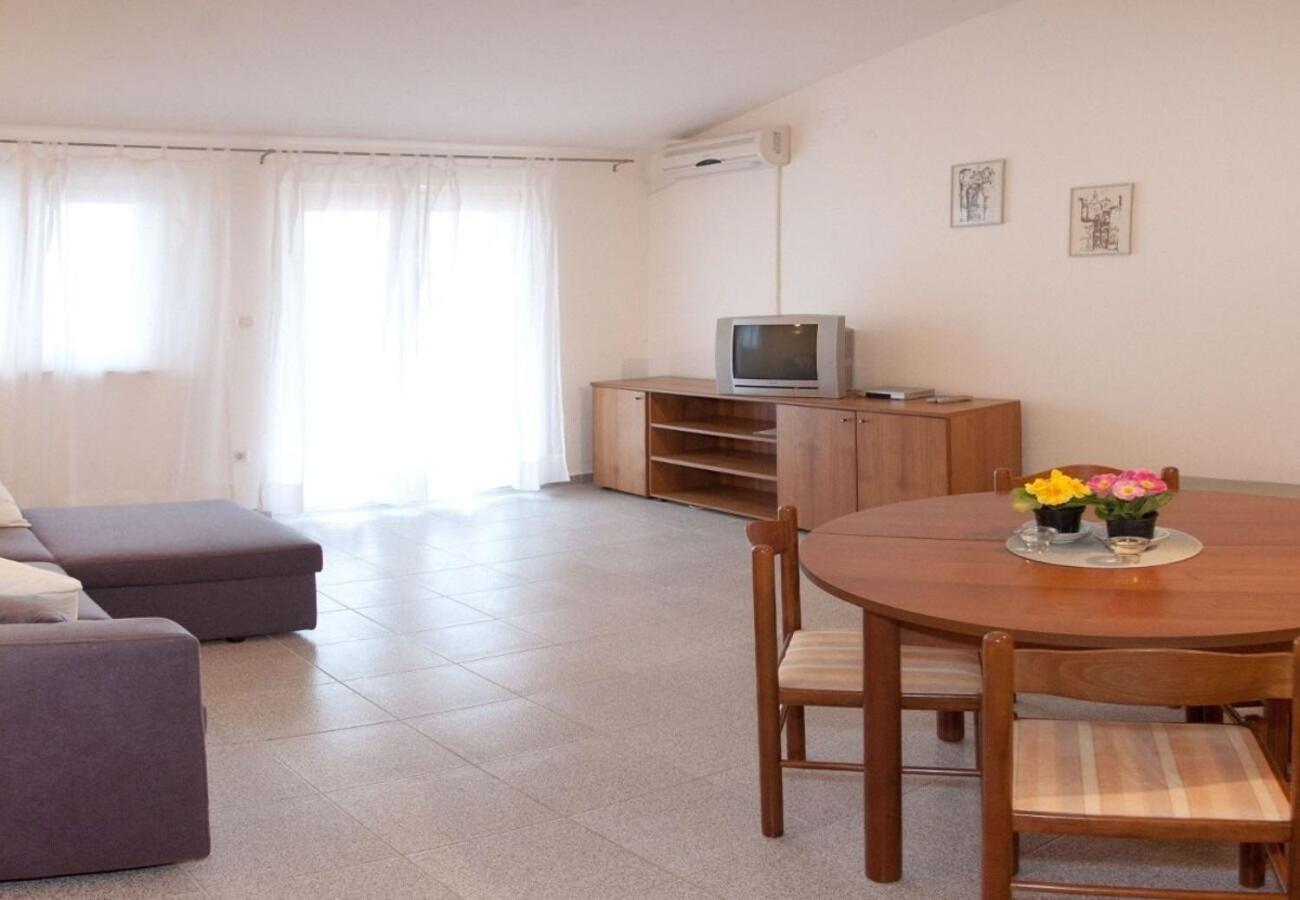 Apartments Filip Trogir Buitenkant foto